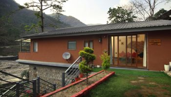 Garhwali Culture Resort Uttarakhand Garhwali heritage stay at Granny's Den Resort