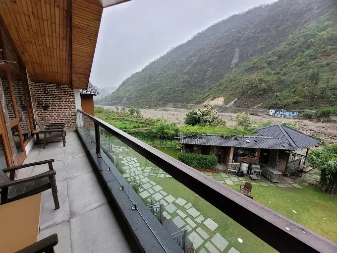 2 Rooms Villa with Balcony