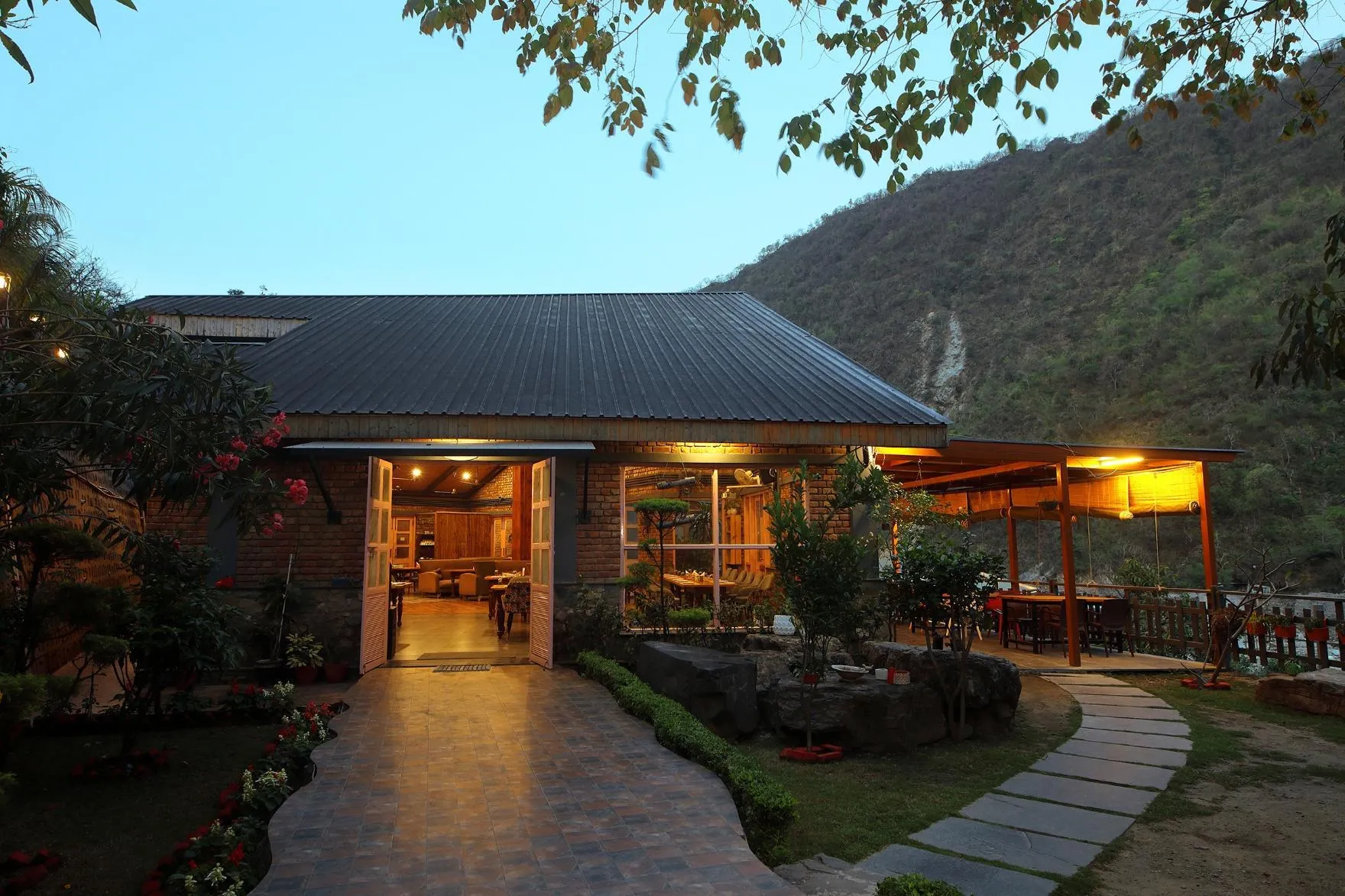 Rooms at Granny's Den Resort Uttarakhand