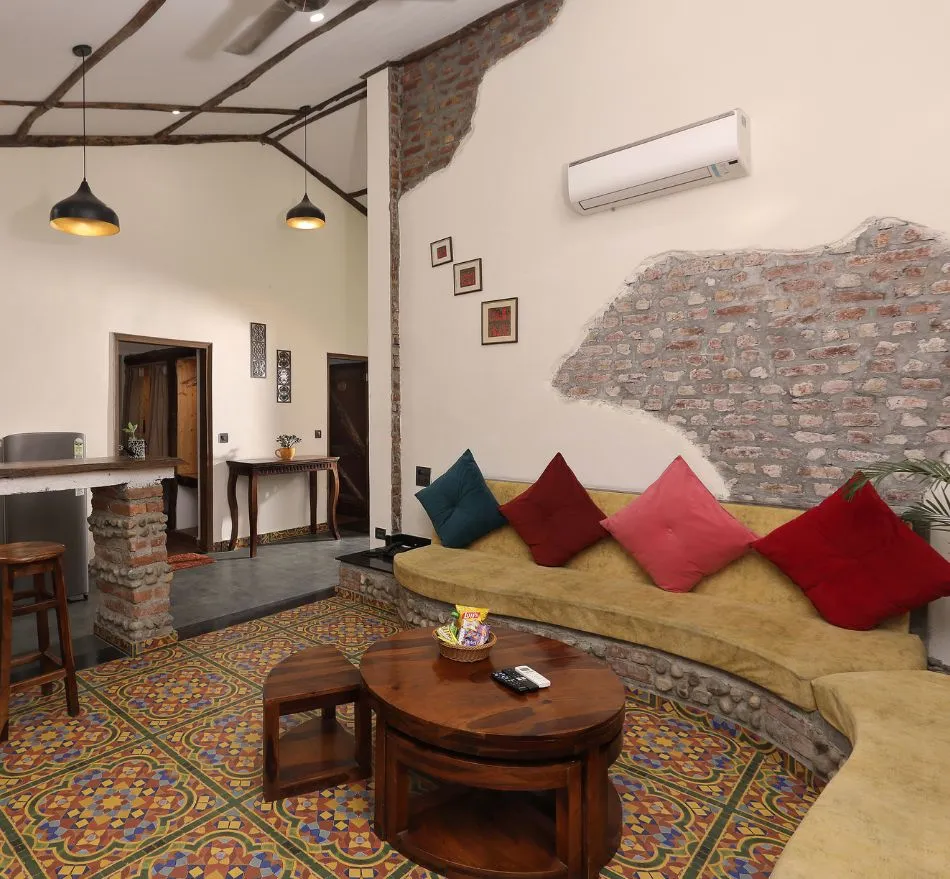 Valley View Suite at Granny's Den Resort Dhanolti Uttarakhand